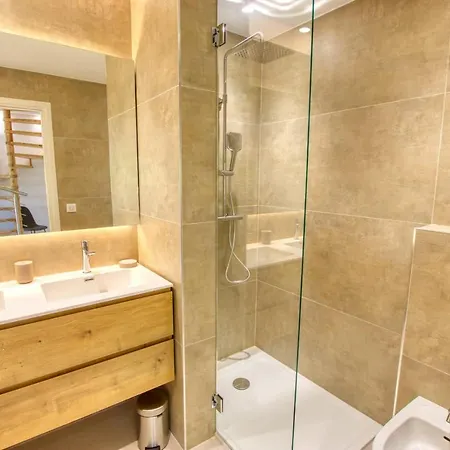 Duplex Vieil 3 Parking Avec Vue Wifi - Limestay Appartement *